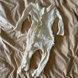 Cream Ruffled Baby 2-way zip